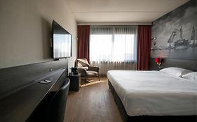 Bastion Rotterdam Alexander 4*
